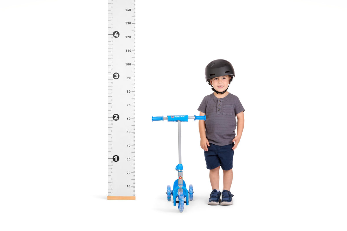 3-Wheel Kick Scooter for Younger Children A861669