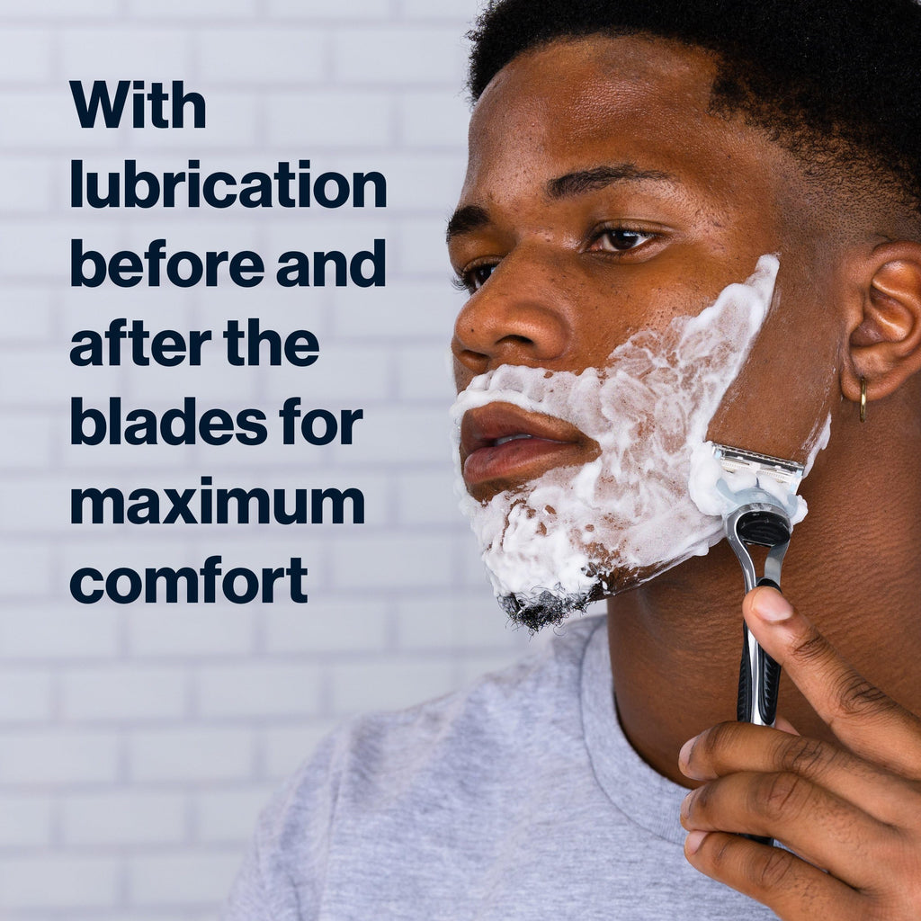 Razor with 4 Blade Refills J2182